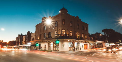 Crown Hotel Surry Hills - Cruises Travel 0