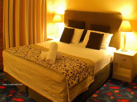 Fern Bay Motel - Cruises Travel 3