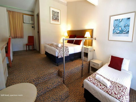 Fern Bay Motel - Cruises Travel 43