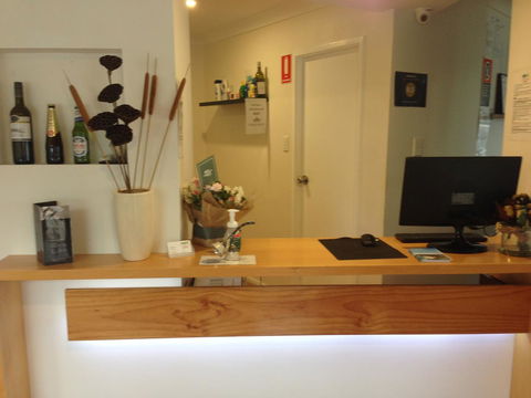 Fern Bay Motel - Cruises Travel 22
