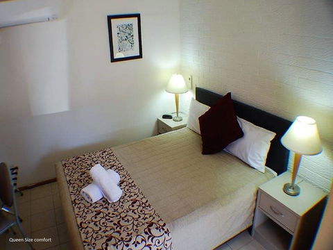 Fern Bay Motel - Cruises Travel 15