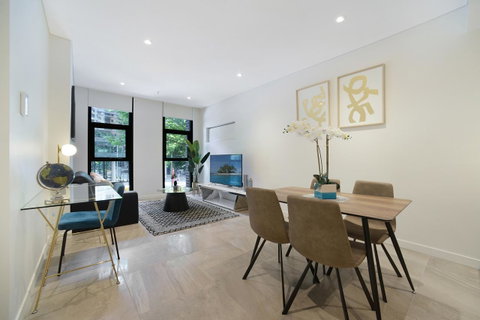 Luxury Home Hotel Next To Darling Harbour - Tourism Guide 8