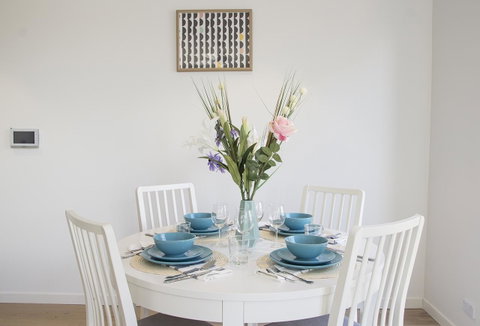 Cozy Apartment With Harbour Bridge View In Bondi - Tourism Guide 3