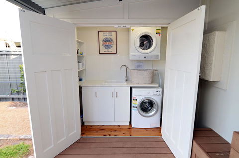 Thelma's Temora - Tourism Guide 8