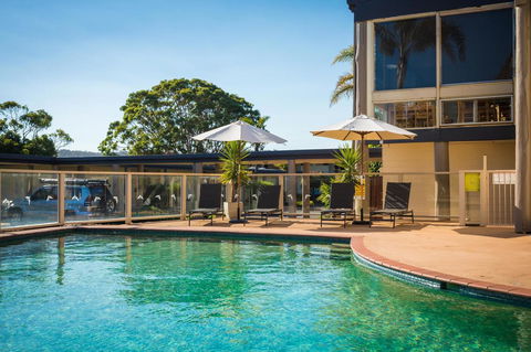 Black Dolphin Resort Motel & Apartments - Travel Search 25