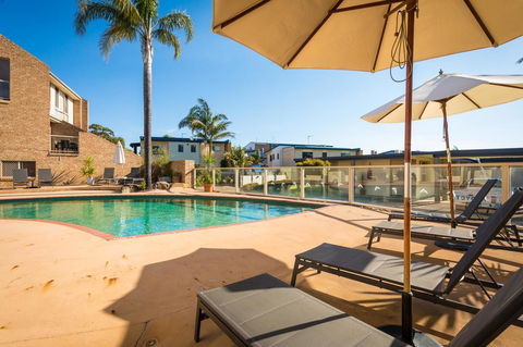 Black Dolphin Resort Motel & Apartments - Travel Search 23