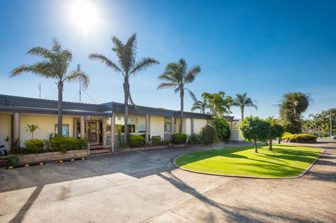 Black Dolphin Resort Motel & Apartments - Travel Search 43