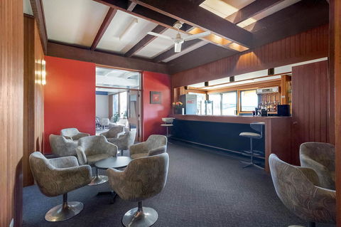 Black Dolphin Resort Motel & Apartments - Travel Search 34
