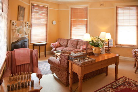 Australian Heritage Hotel - Cruises Travel 21