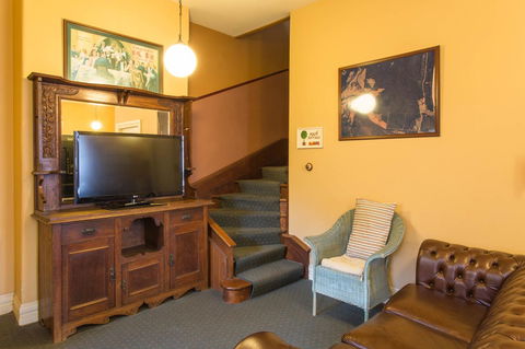 Australian Heritage Hotel - Cruises Travel 6