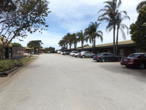 Federation Motel Resort - Corowa - Travel Agents 38