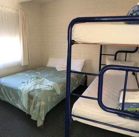 Kon Tiki Apartments - Cruises Travel 23