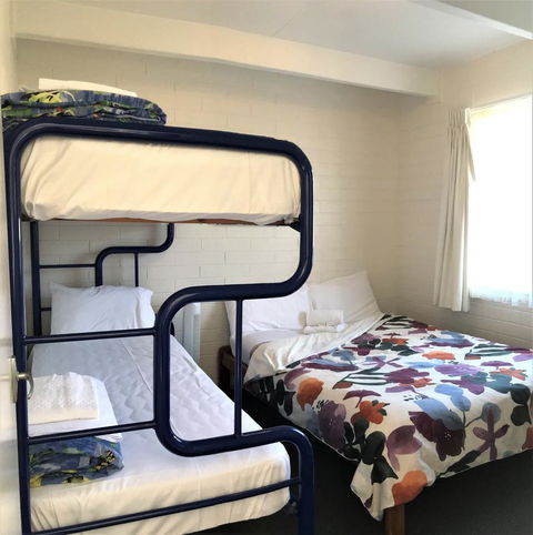 Kon Tiki Apartments - Cruises Travel 27