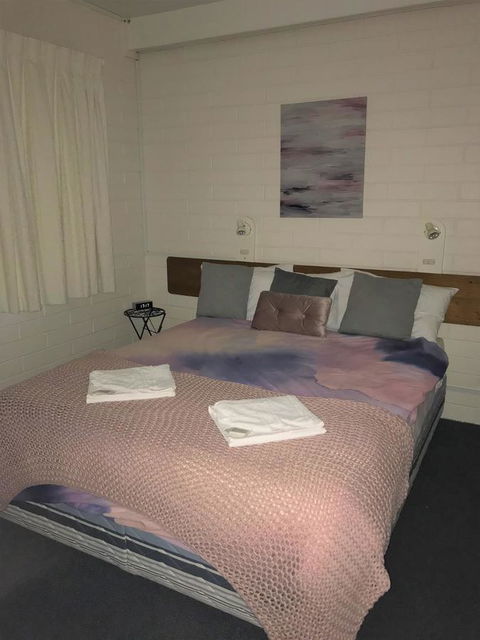 Kon Tiki Apartments - Cruises Travel 18