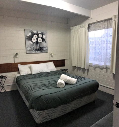 Kon Tiki Apartments - Cruises Travel 9
