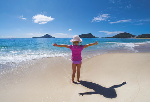 Marty's @ Little Beach - Cruises Travel 2