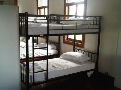 Clover Backpackers - Cruises Travel 33