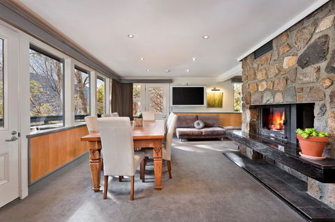 Pure Chalet Thredbo - Tourism Guide 14