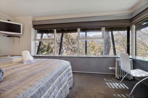 Pure Chalet Thredbo - Tourism Guide 28