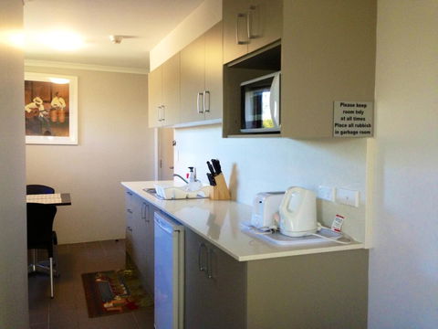 Strathfield Executive Accommodation - Cruises Travel 28