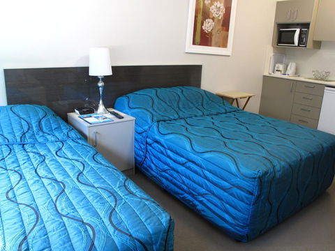 Strathfield Executive Accommodation - Cruises Travel 32