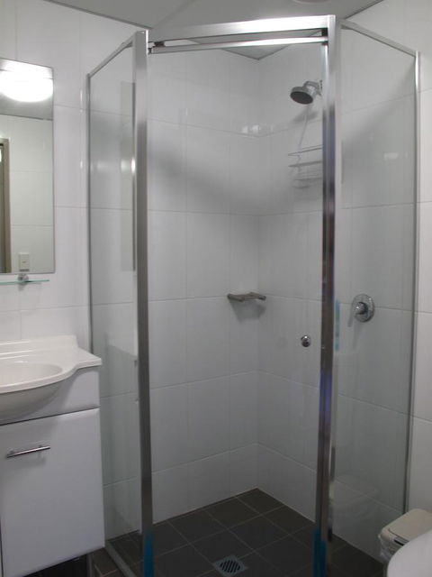 Strathfield Executive Accommodation - Cruises Travel 37