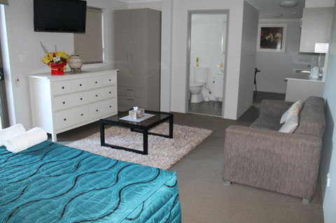 Strathfield Executive Accommodation - Cruises Travel 3