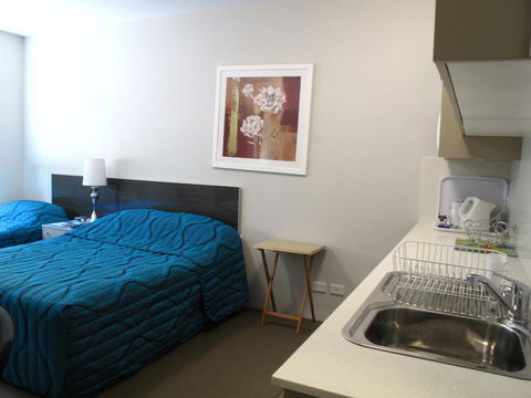 Strathfield Executive Accommodation - Cruises Travel 23