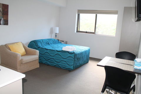 Strathfield Executive Accommodation - Cruises Travel 8