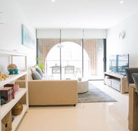 Newly settled three bedrooms apartment in CBD - Cruises Travel