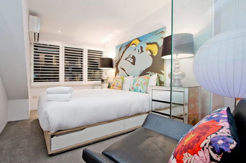 3 Storey Home Close Walk To Fox Studios SCG & City - Cruises Travel 8