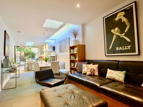 3 Storey Home Close Walk To Fox Studios SCG & City - Cruises Travel 12