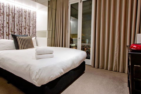 3 Storey Home Close Walk To Fox Studios SCG & City - Cruises Travel 25