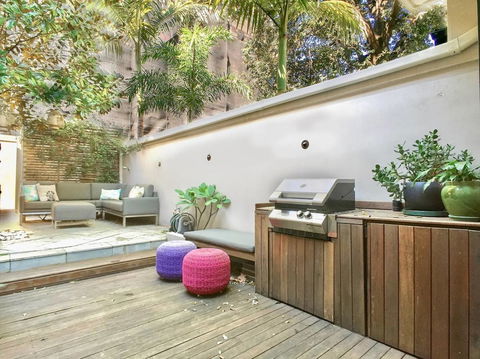 3 Storey Home Close Walk To Fox Studios SCG & City - Cruises Travel 18