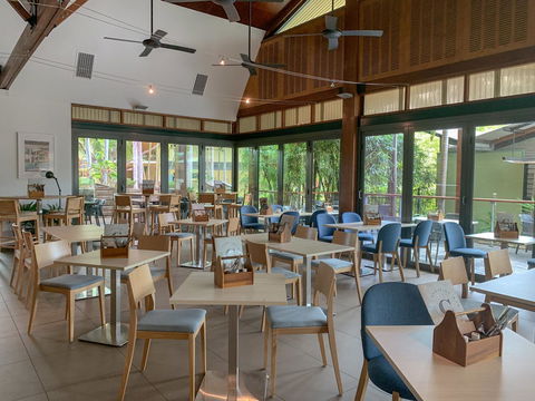 Mercure Darwin Airport Resort - Cruises Travel 9