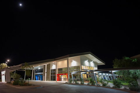 Crowne Plaza Alice Springs Lasseters, An IHG Hotel - Travel Search 12