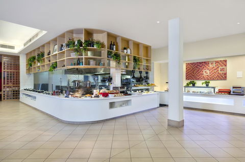 Crowne Plaza Alice Springs Lasseters, An IHG Hotel - Travel Search 1