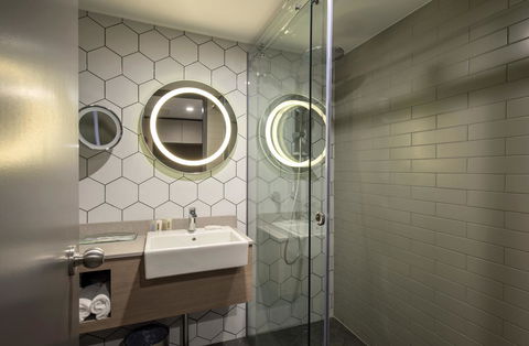 Crowne Plaza Alice Springs Lasseters, An IHG Hotel - Travel Search 29