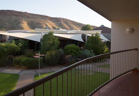 Crowne Plaza Alice Springs Lasseters, An IHG Hotel - Travel Search 18