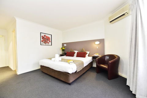 Diplomat Hotel Alice Springs - Tourism Guide 25
