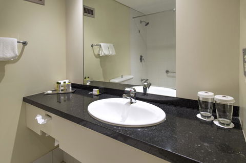 DoubleTree By Hilton Alice Springs - Travel Search 22