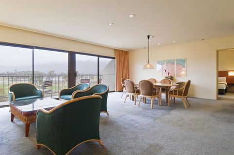 DoubleTree By Hilton Alice Springs - Travel Search 35