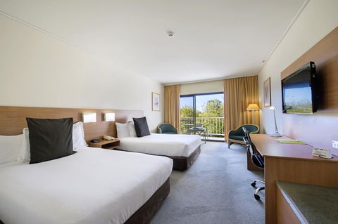 DoubleTree By Hilton Alice Springs - Travel Search 24