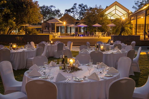 DoubleTree By Hilton Alice Springs - Travel Search 21