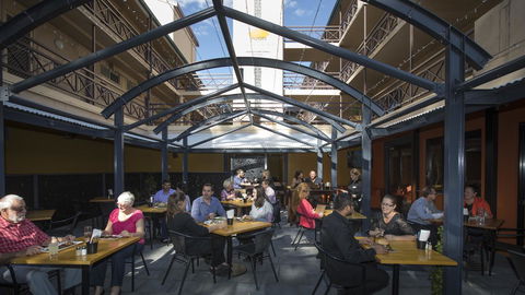 Stay At Alice Springs Hotel - Travel Search 30