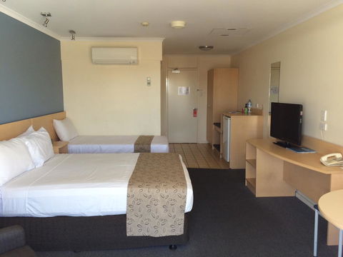 Stay At Alice Springs Hotel - Travel Search 6