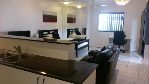 Central Studio, Darwin CBD Northern Territory - Cruises Travel 5
