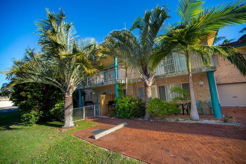 Beaches Serviced Apartments - Cruises Travel 1
