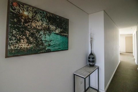 ZEN BY THE WATER - Esplanade Darwin Retreat - Tourism Guide 37