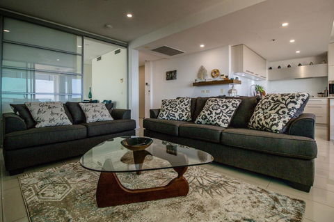 ZEN BY THE WATER - Esplanade Darwin Retreat - Tourism Guide 41